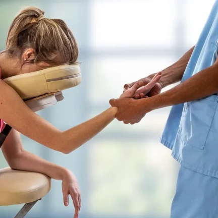 woman_africian-LMT-hand-massage_resized-1080-banner